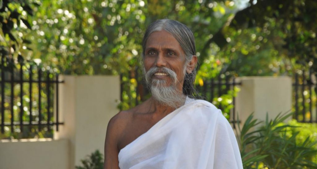 Sri Tathata biografia